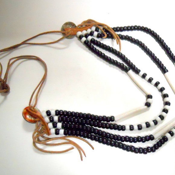 Bead and Horn Native Necklace - Picture 5 of 7